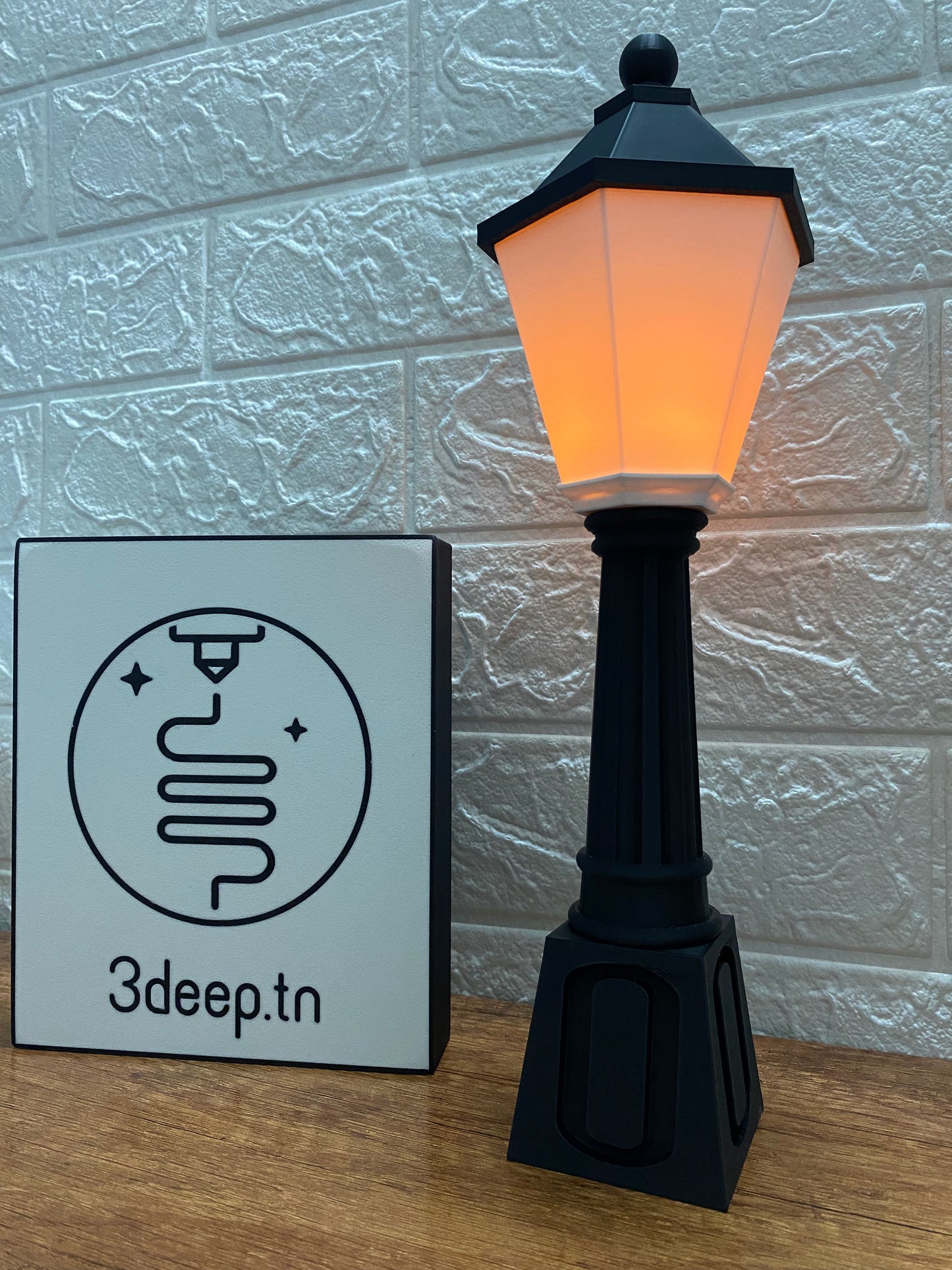 Street lamp light