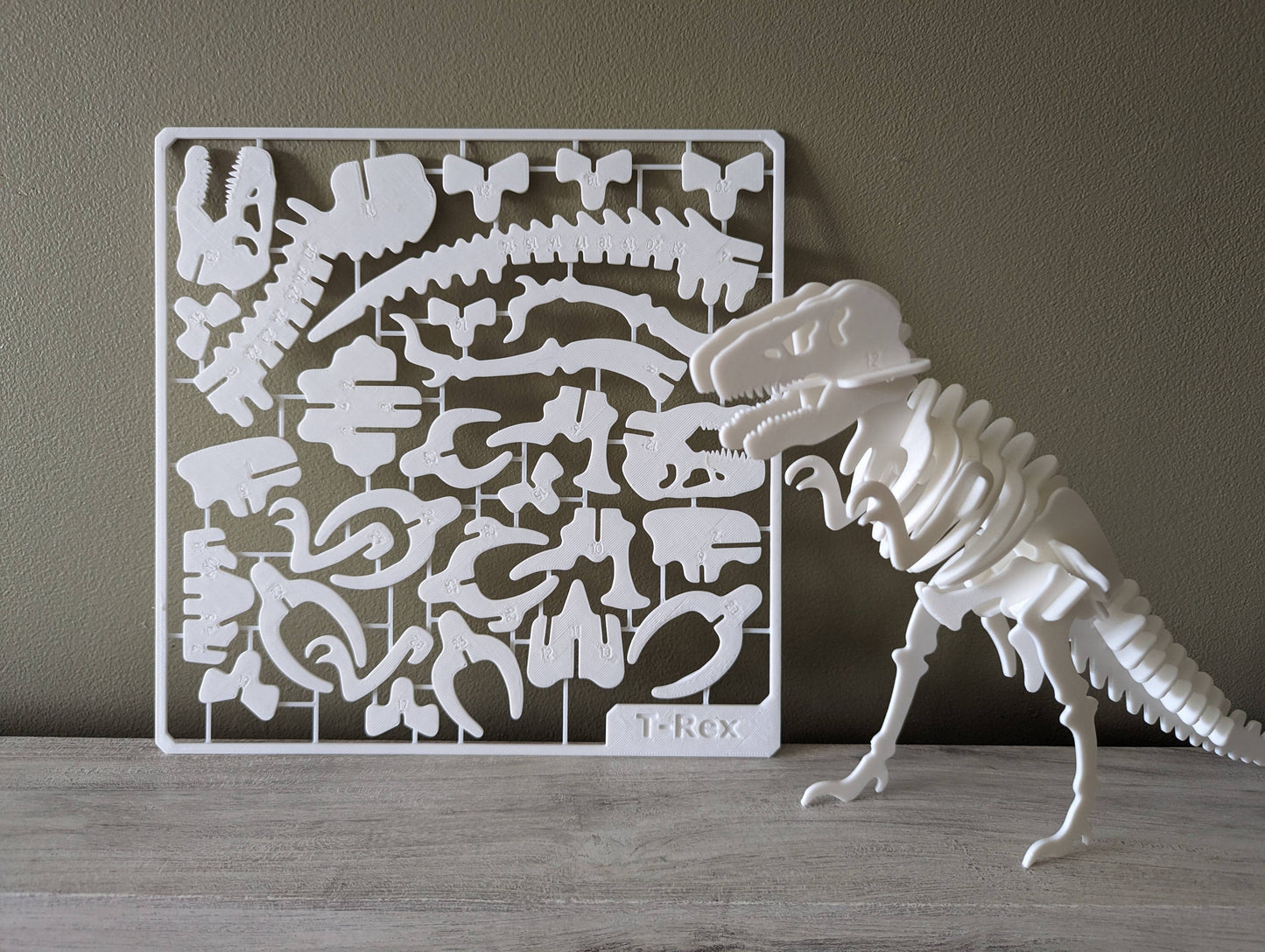 🦖 Puzzle 3D T-Rex  – Assemblez votre dinosaure !